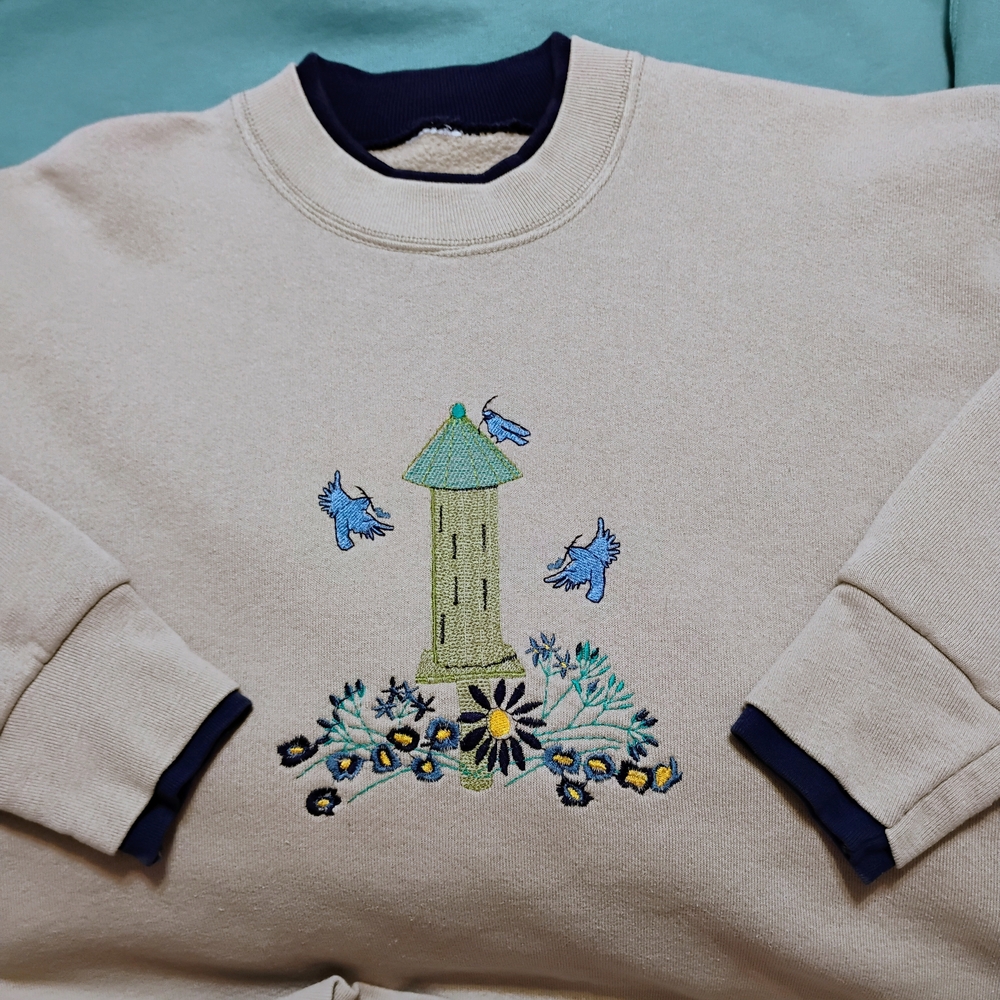 Woman's Vintage L Beige Sweatshirt with Embroidered Design - Picture 5 of 14